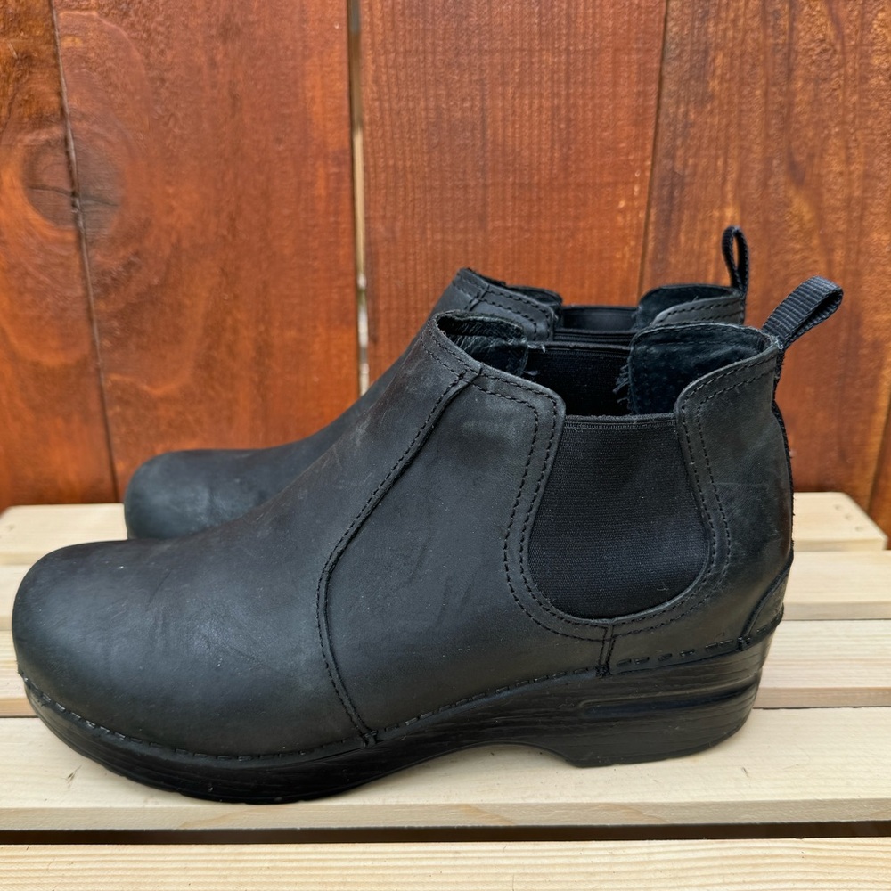 Dansko Frankie Black Oiled leather size 39